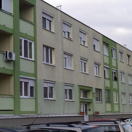 Otthon-Laksz Apartman Nyíregyháza المظهر الخارجي الصورة